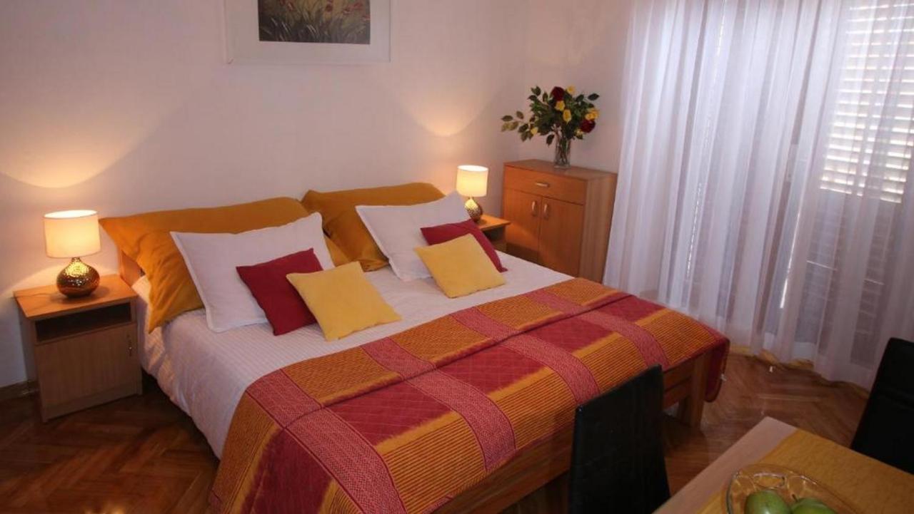 Villa Renipol Adults Only Sutivan Eksteriør billede