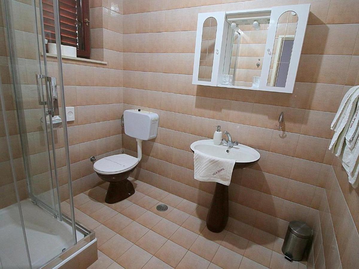 Villa Renipol Adults Only Sutivan Eksteriør billede