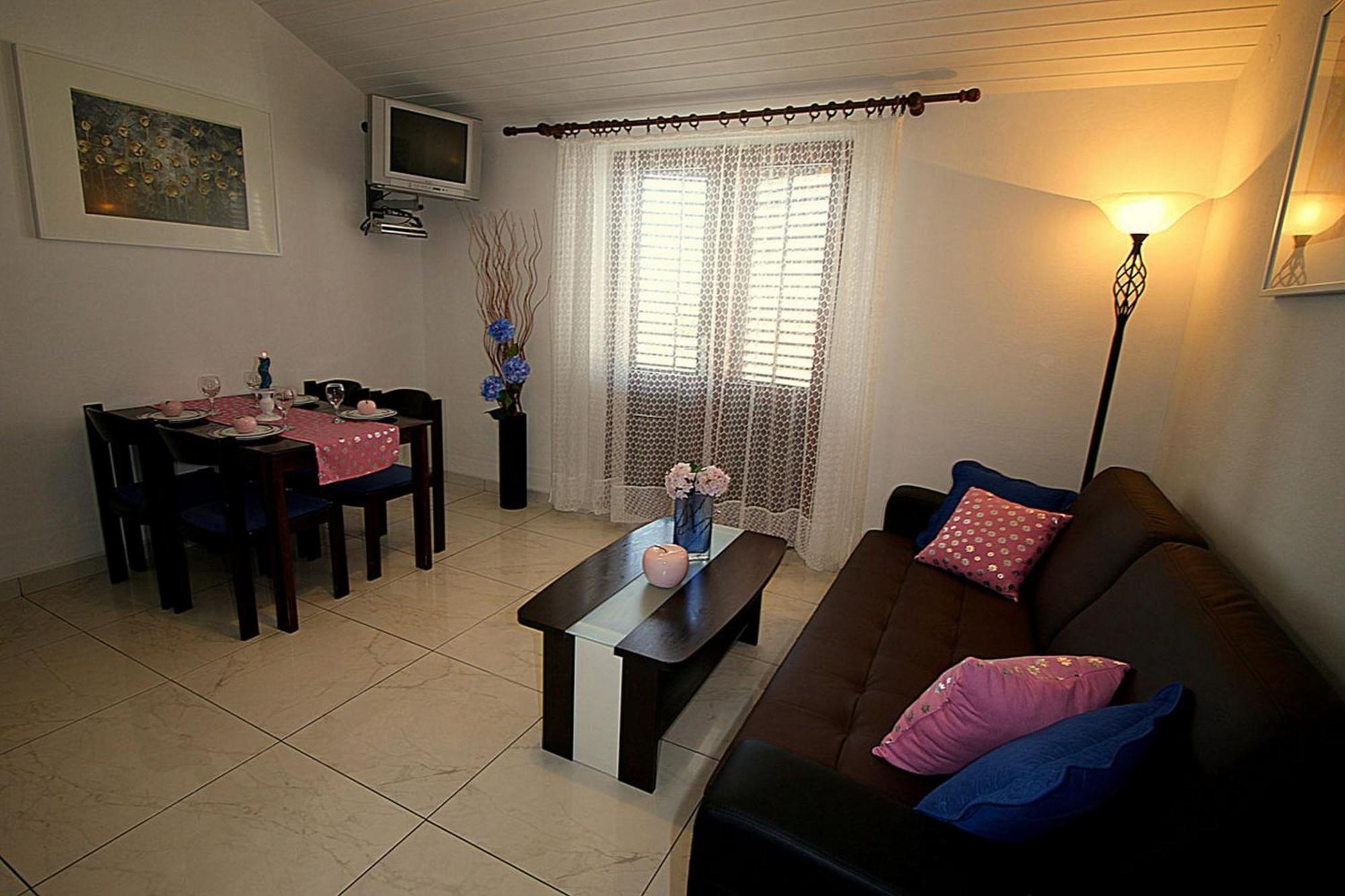 Villa Renipol Adults Only Sutivan Værelse billede