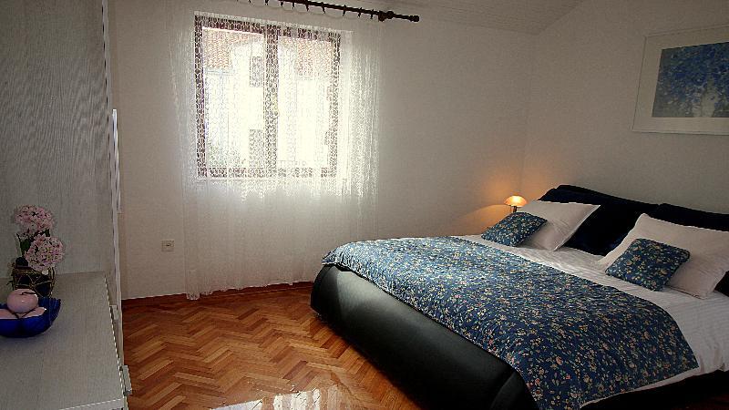 Villa Renipol Adults Only Sutivan Eksteriør billede